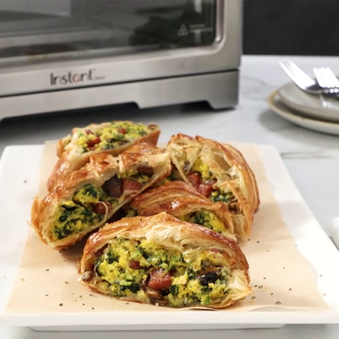 Omni Scrambled Egg Pastry Braid