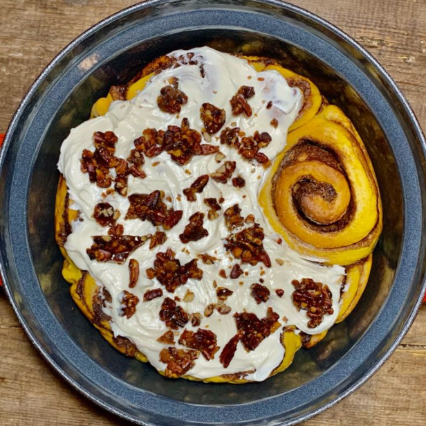 Instant Dutch Oven - Pumpkin Spice Cinnamon Rolls