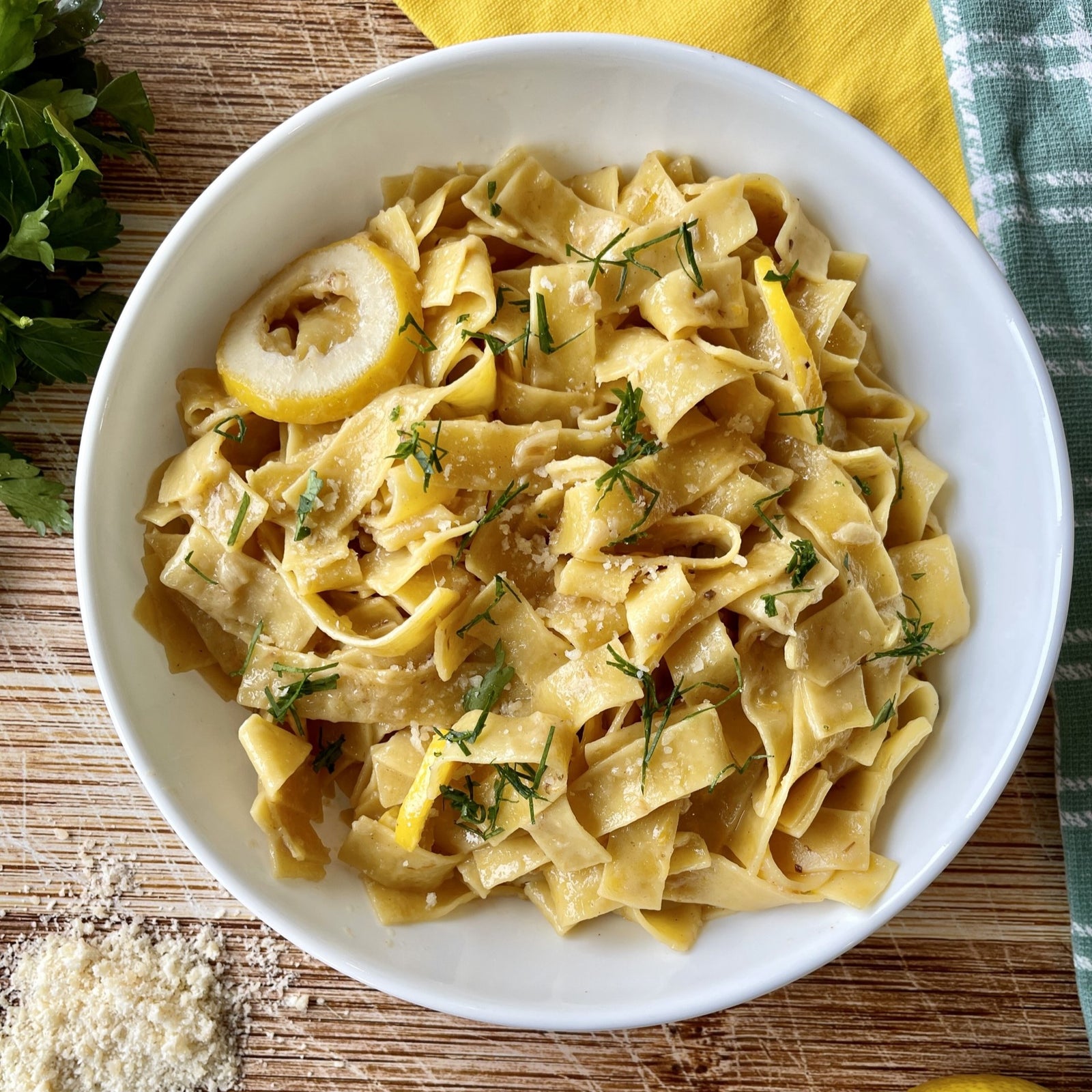 Cheesy Lemon Garlic Pasta