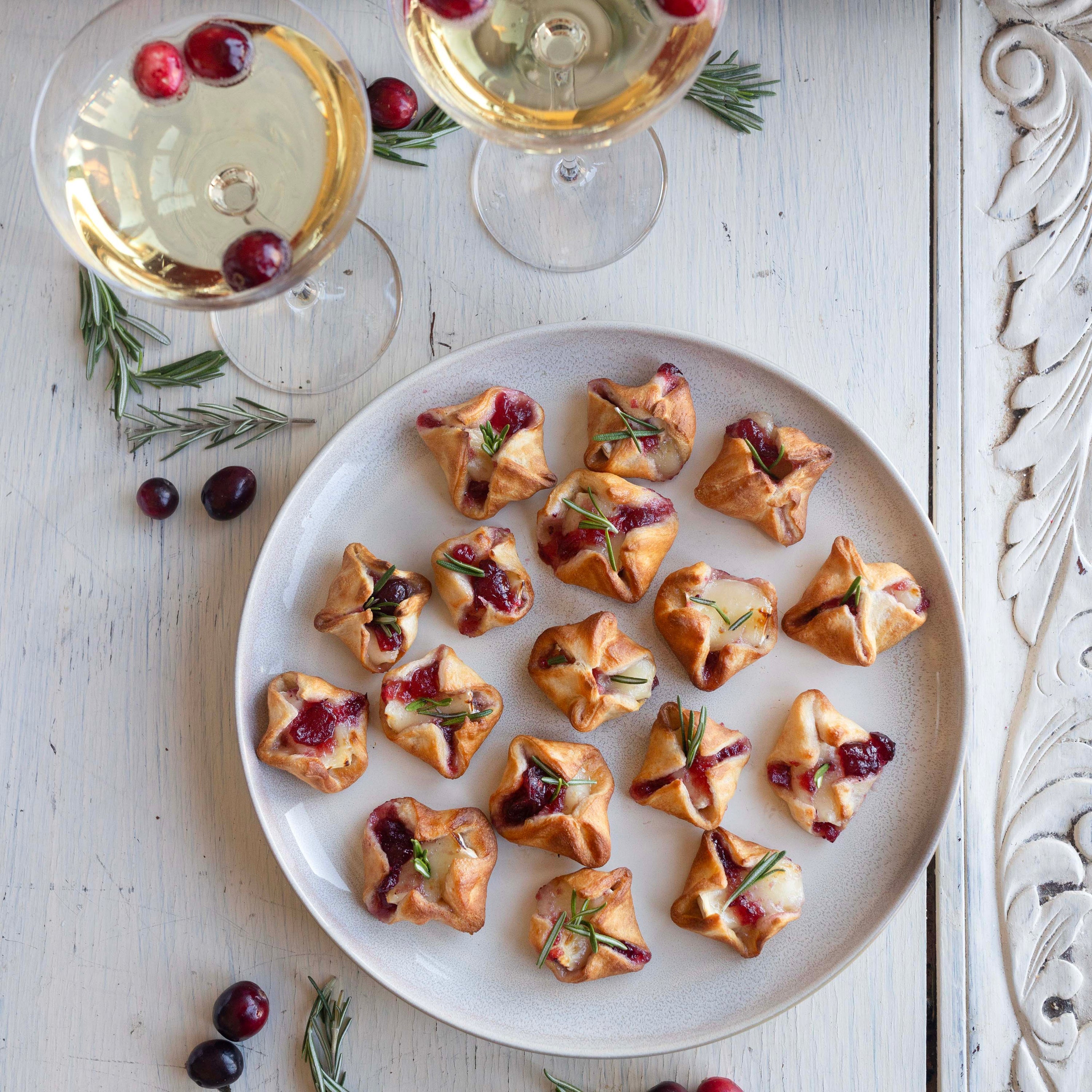 Cranberry Brie Bites